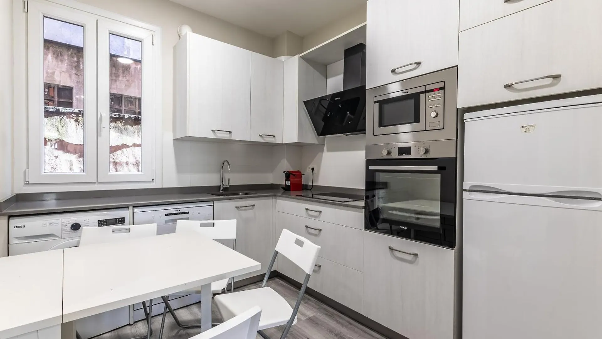 Biator Apartment By People Rentals Basauri 0*,
